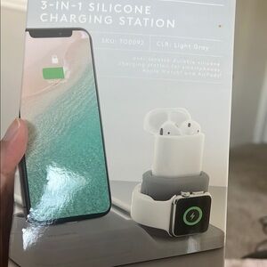 Gray 3-in-1 Charger for Apple Devices